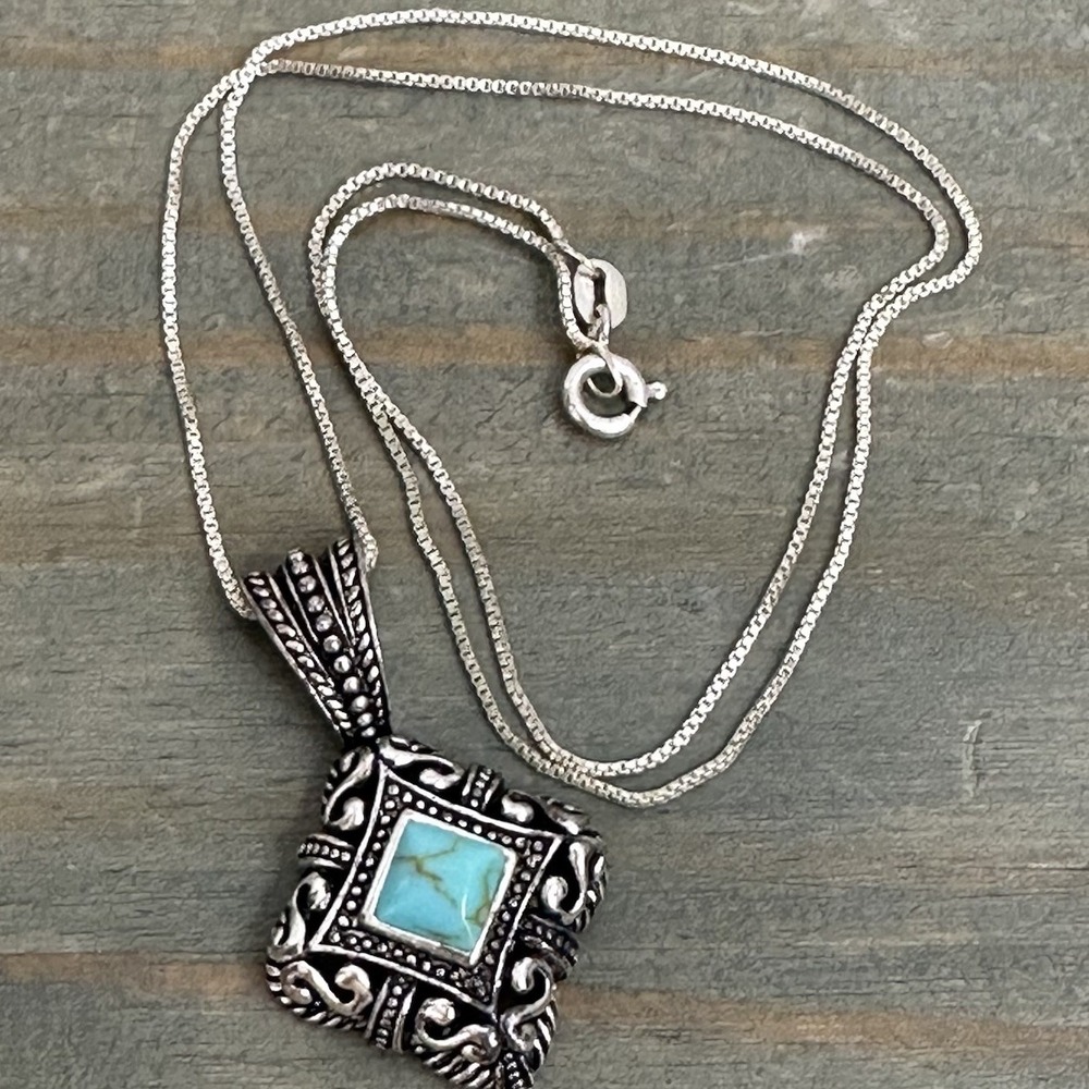 Italy CW Turquoise Blue Natural Gemstone Necklace Pendant Sterling Silver Plated